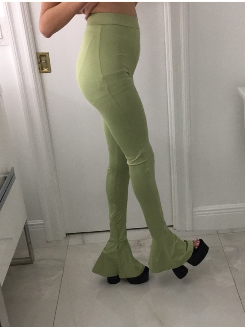 SET Top + Bottom 💚 - Picture 11 of 12